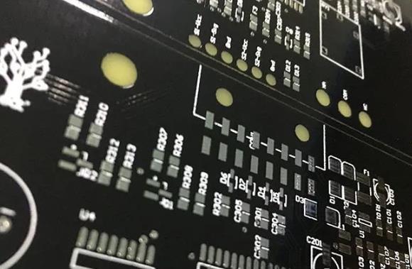 絲印位號設(shè)計錯誤會影響PCBA貼片加工嗎？