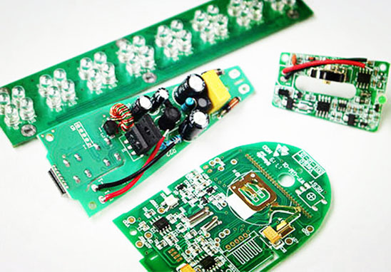 為什么PCB板顏色絕大多數(shù)都是綠色的？
